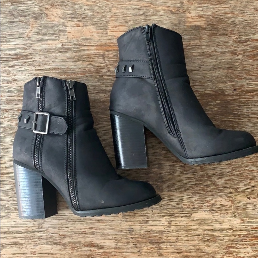 Chunky booties